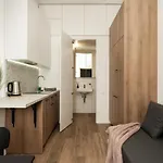 Air 211 * Vilnius