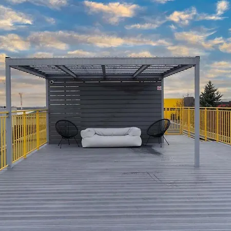 Air 211 Апартаменты *